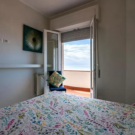 公寓 Gorgeous Apartment In Marinella Di Sarzana *