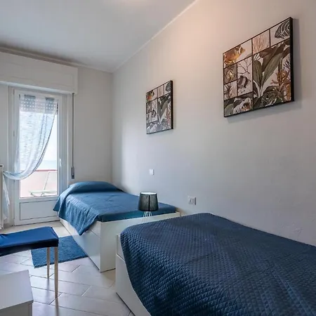 Appartement Awesome In *